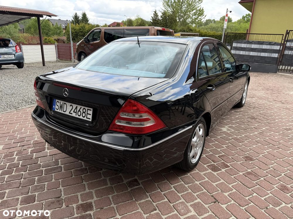 Mercedes-Benz Klasa C 200 Kompressor Automatik Avantgarde - 4
