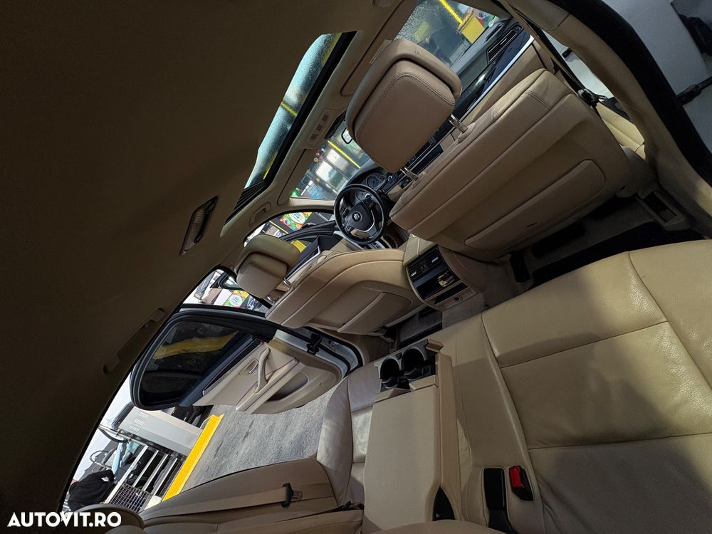 BMW Seria 5 520d Sport-Aut. - 9