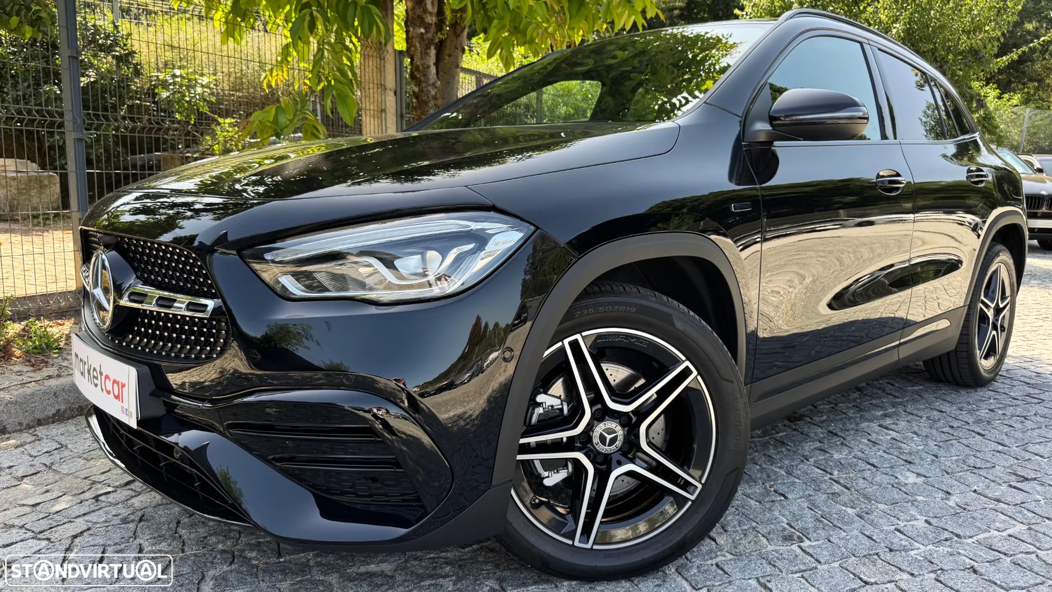 Mercedes-Benz GLA 250 e AMG Line - 1