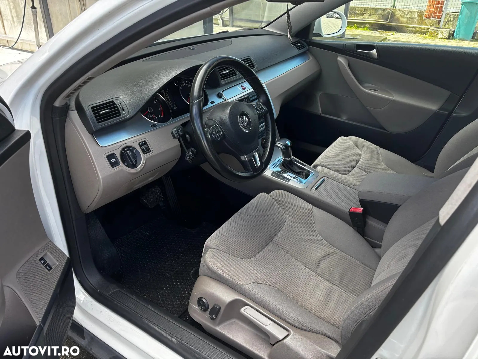 Volkswagen Passat - 5