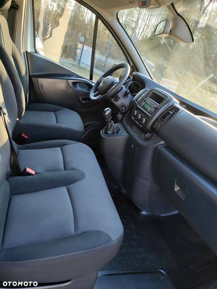 Renault TRAFIC 2020r 2,0 DCI 120KM L1H1 EURO VI DUBEL DRZWI CENA BRUTTO VAT 23% - 22