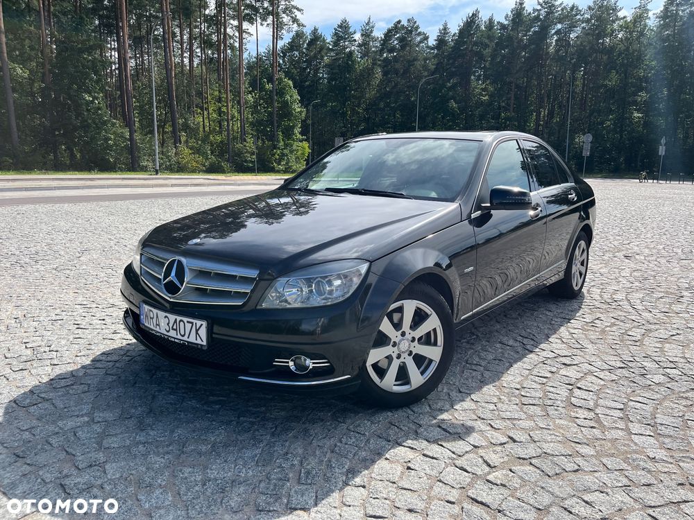 Mercedes-Benz Klasa C 180 CGI Automatik BlueEFFICIENCY Avantgarde - 7