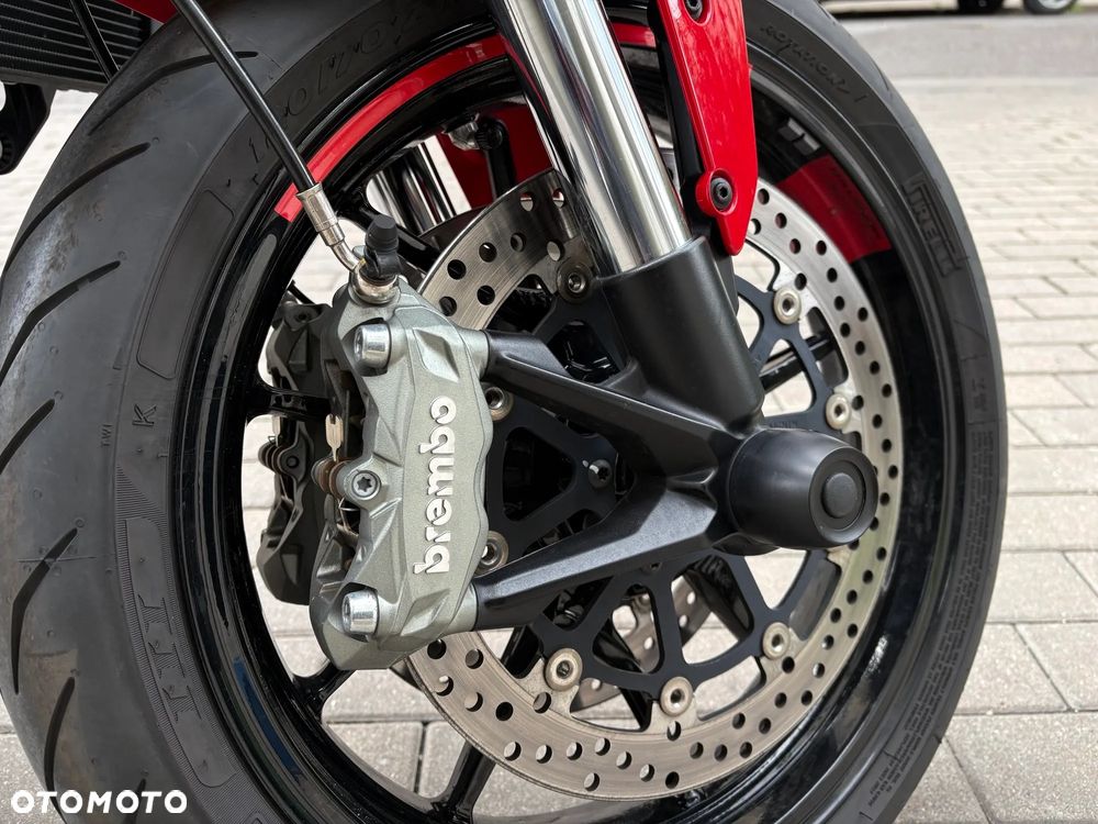 Ducati Monster - 13