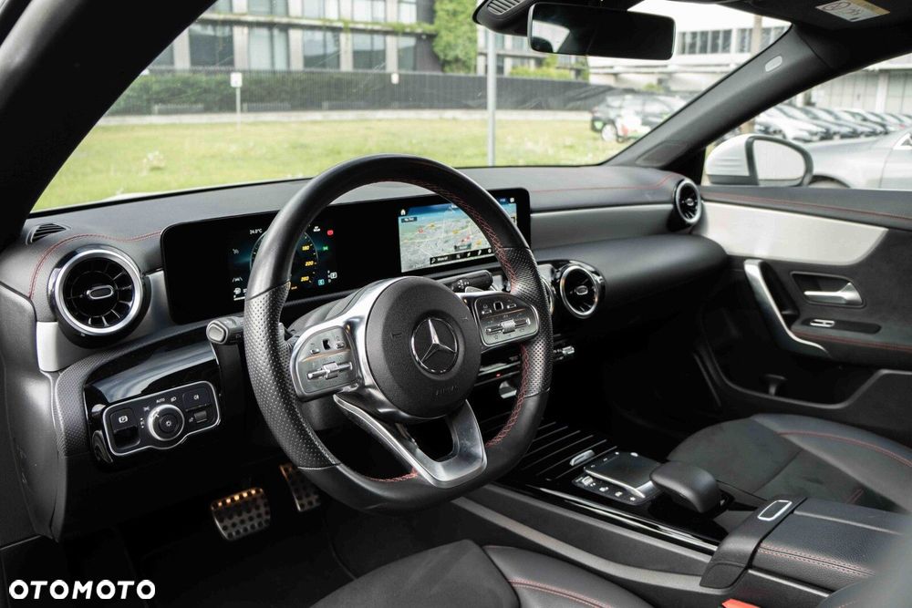 Mercedes-Benz CLA - 10