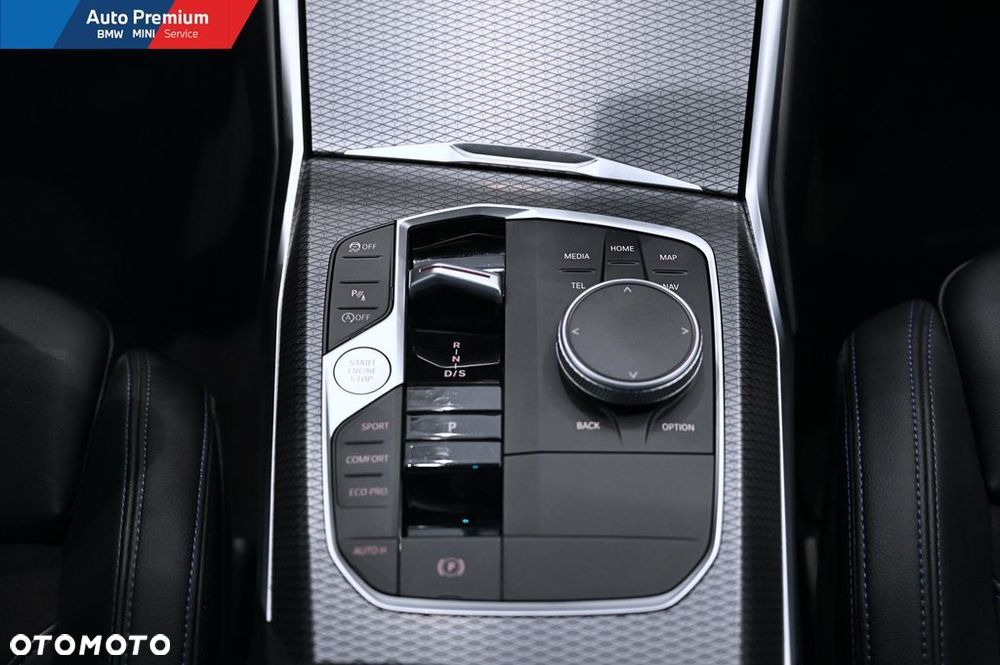 BMW Seria 3 318i - 17