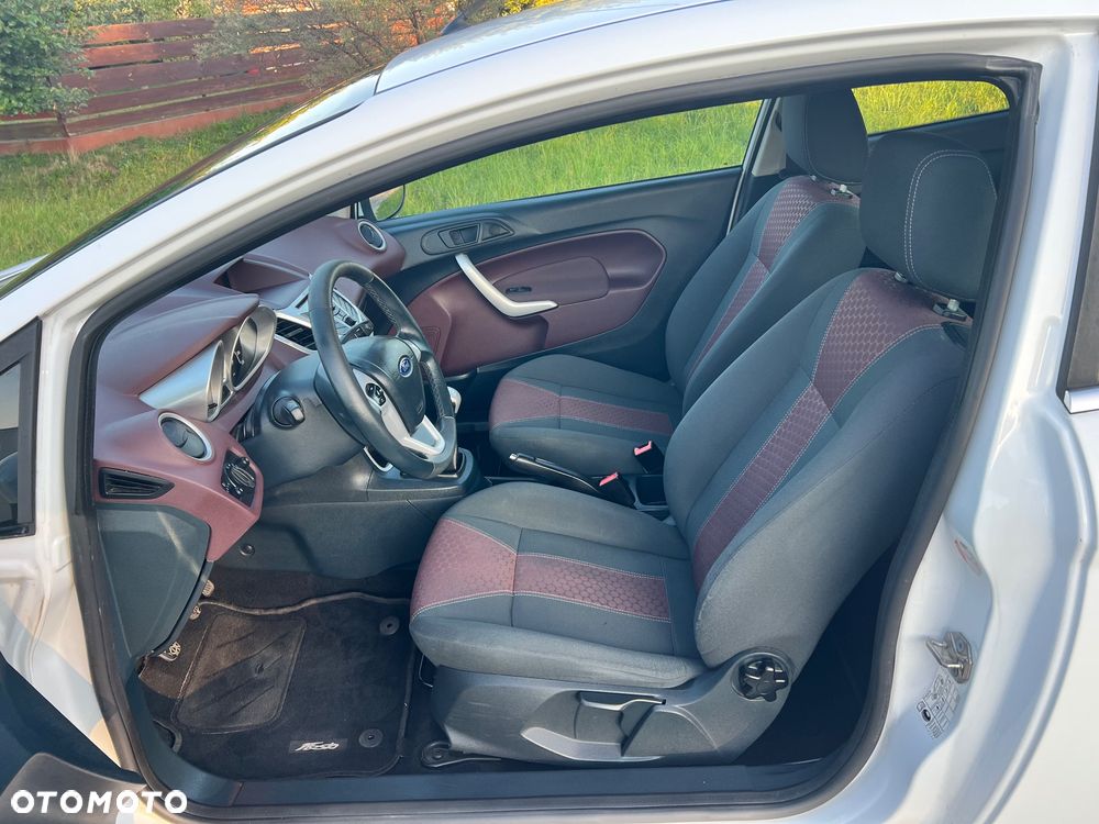 Ford Fiesta 1.25 Titanium - 12