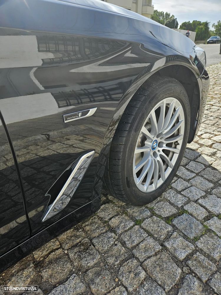 BMW 520 e Line Luxury - 42