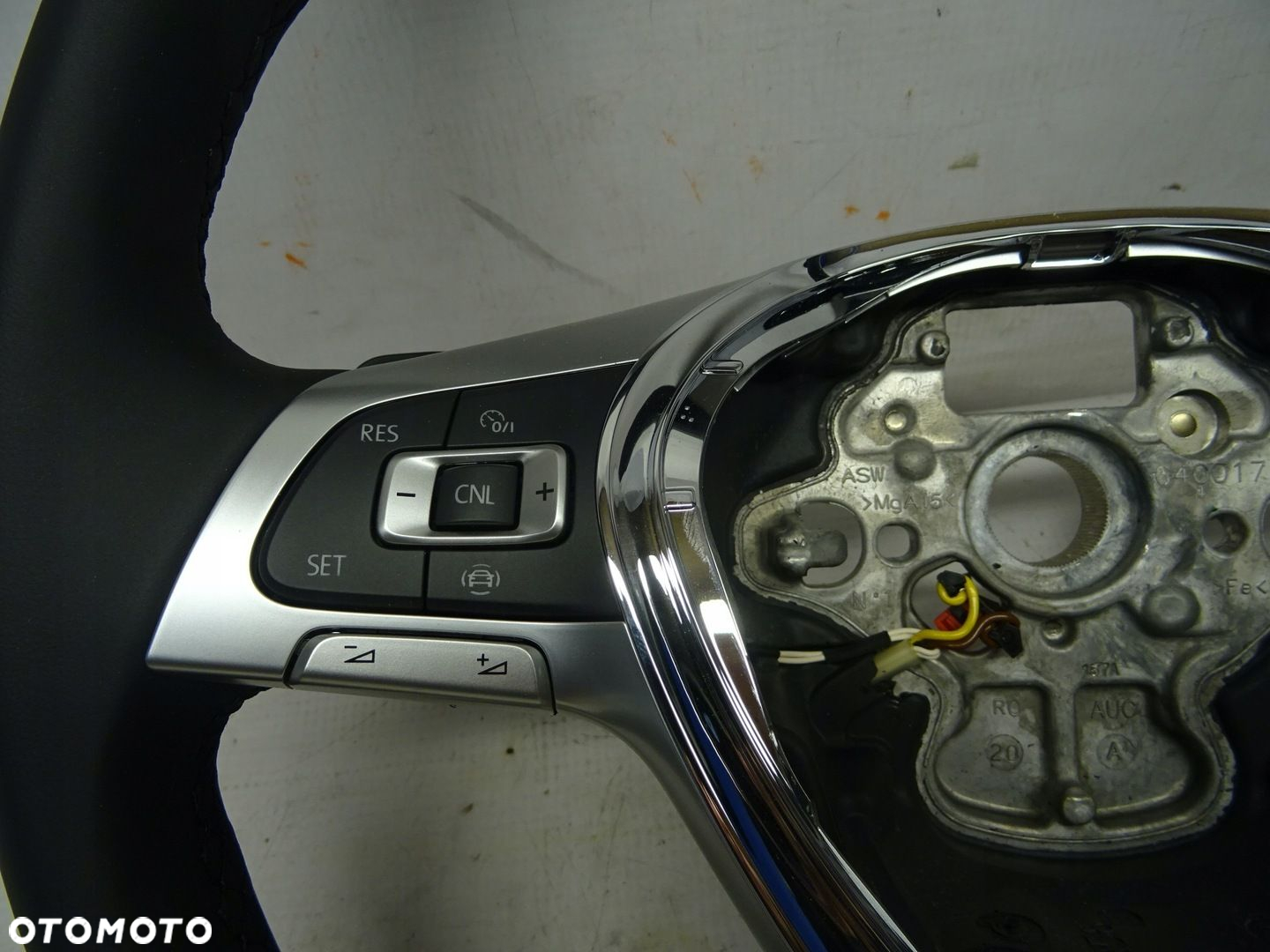 VW Touareg 3 Kierownica NOWA 760419091R QFG multifunkcja - 3