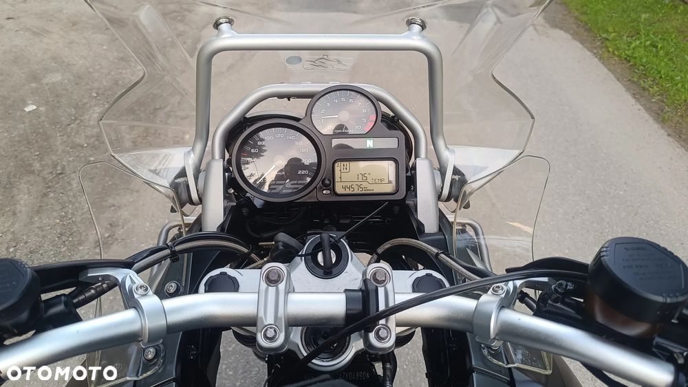 BMW R - 8
