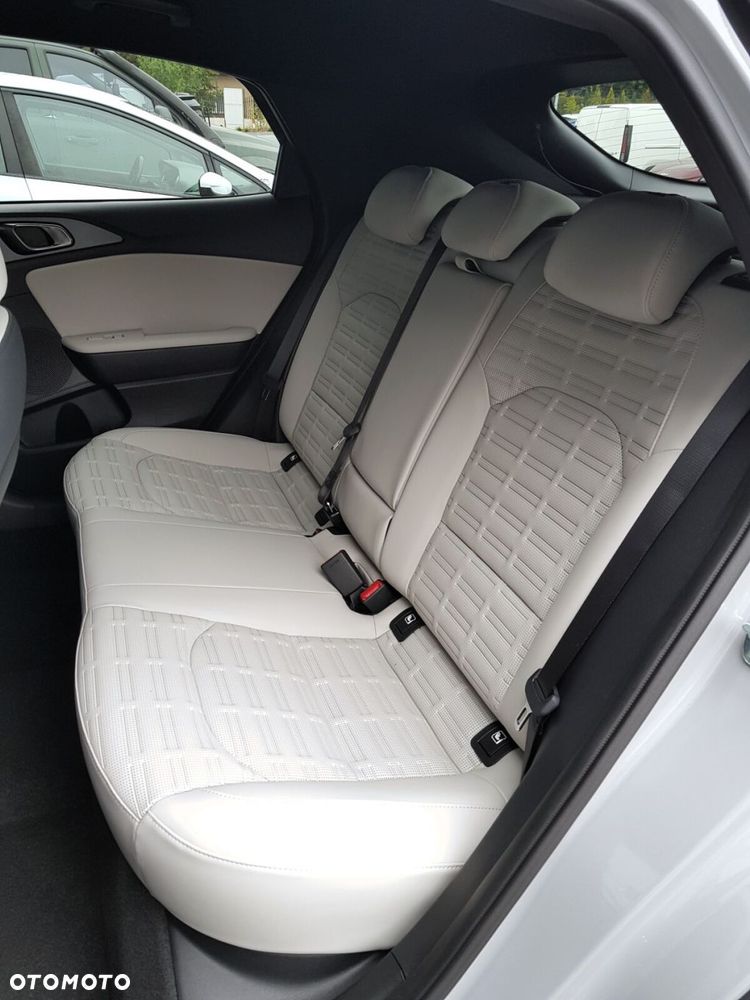 Kia XCeed 1.6 T-GDI Business Line DCT - 37