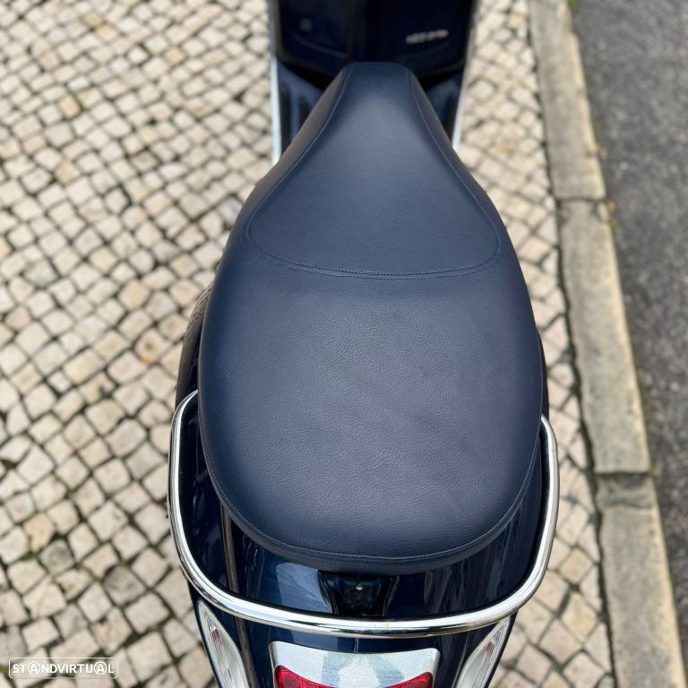 Vespa Primavera 125 - 14