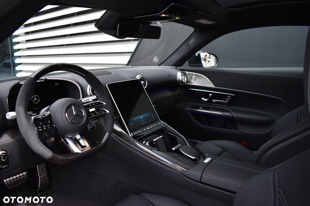 Mercedes-Benz AMG GT 43 mHEV - 13