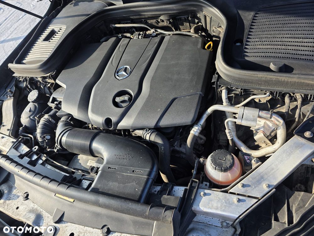 Mercedes-Benz GLC - 16