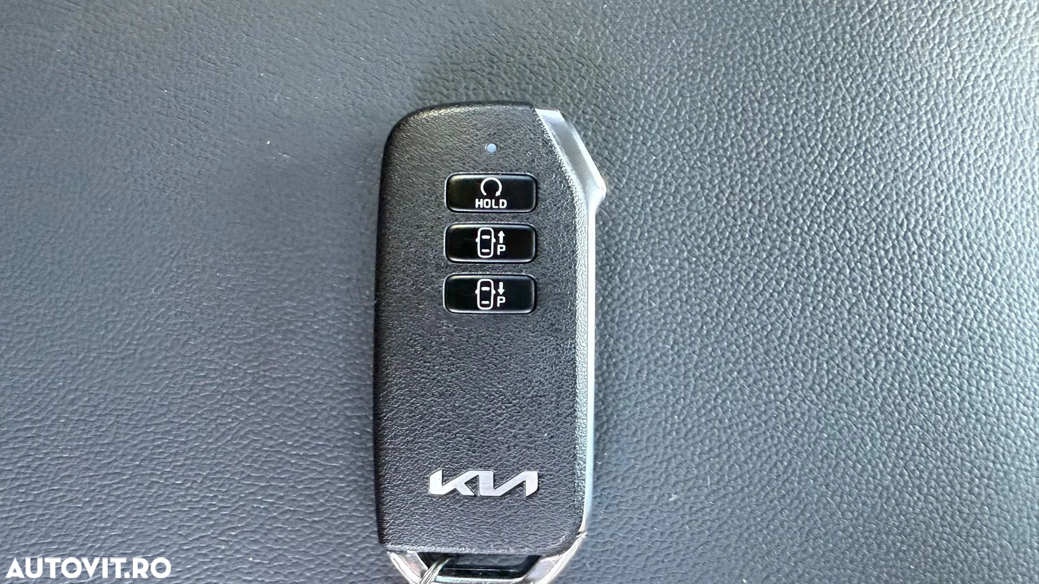 Kia Sportage 1.6 T-GDI HEV 6AT 4x4 GT Line - 37