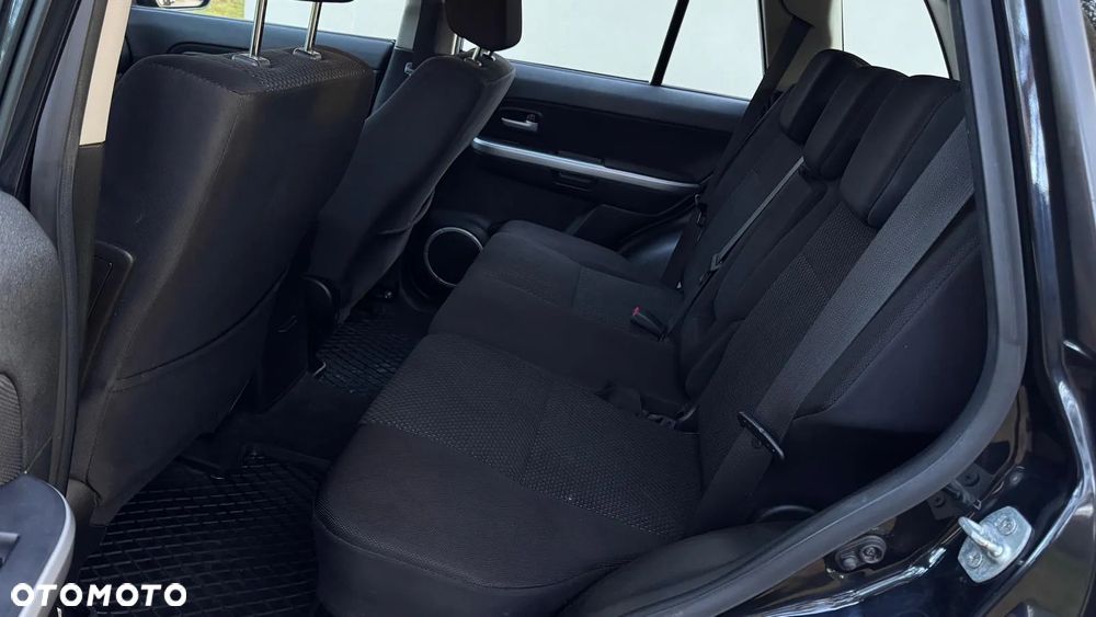 Suzuki Grand Vitara 2.0 - 16
