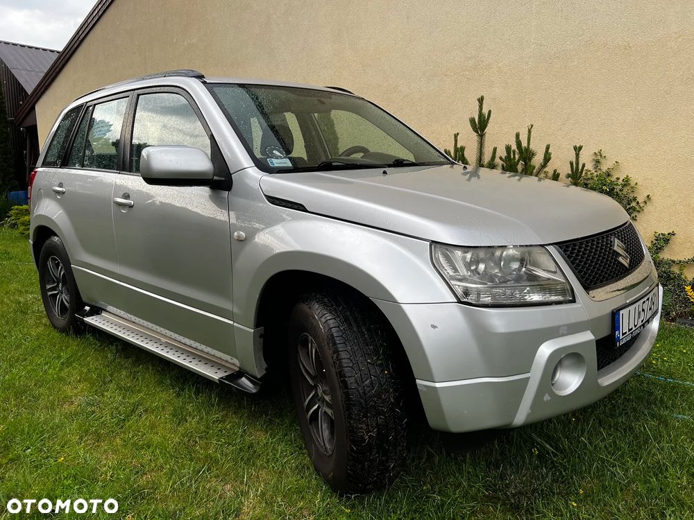 Suzuki Grand Vitara 2.0 Comfort - 1