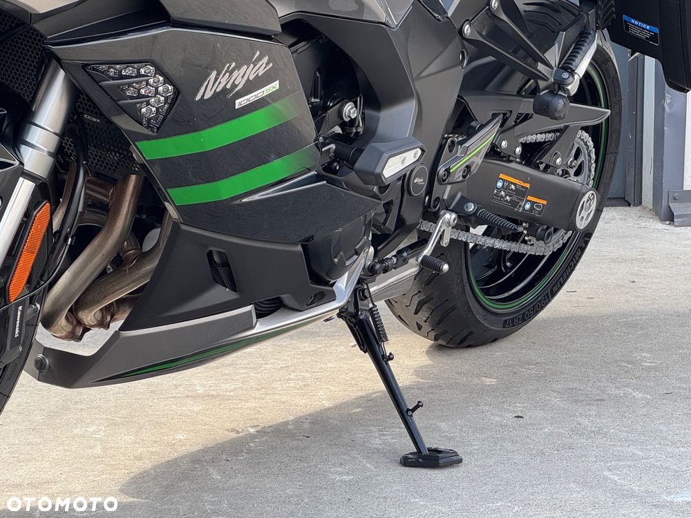 Kawasaki Ninja 1000 SX - 26