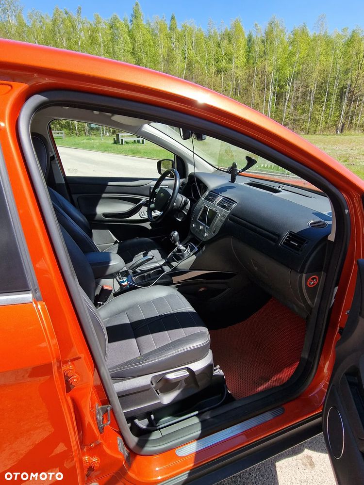 Ford Kuga 2.0 TDCi 4x4 Titanium - 11