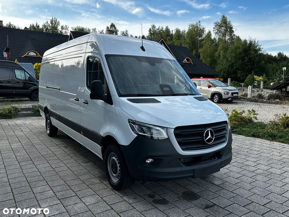 Mercedes-Benz Sprinter - 5