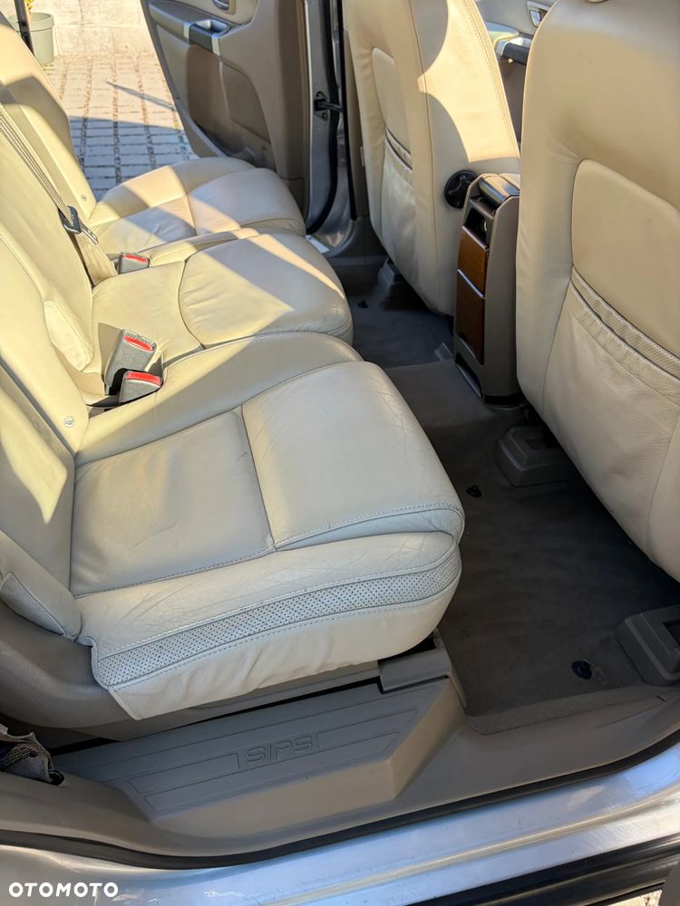 Volvo XC 90 D5 AWD Executive - 11