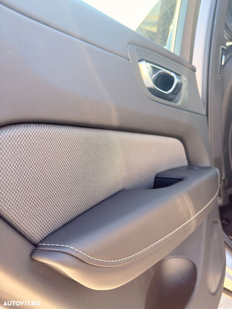 Volvo XC 60 B4 D AWD Geartronic RDesign - 13