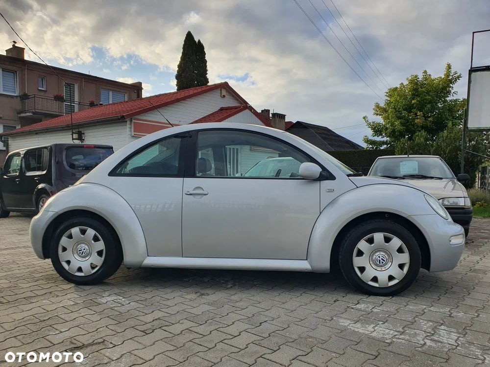 Volkswagen New Beetle - 5