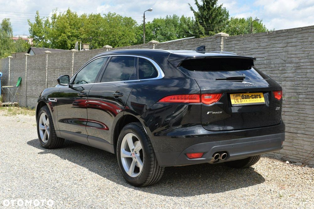 Jaguar F-Pace - 3