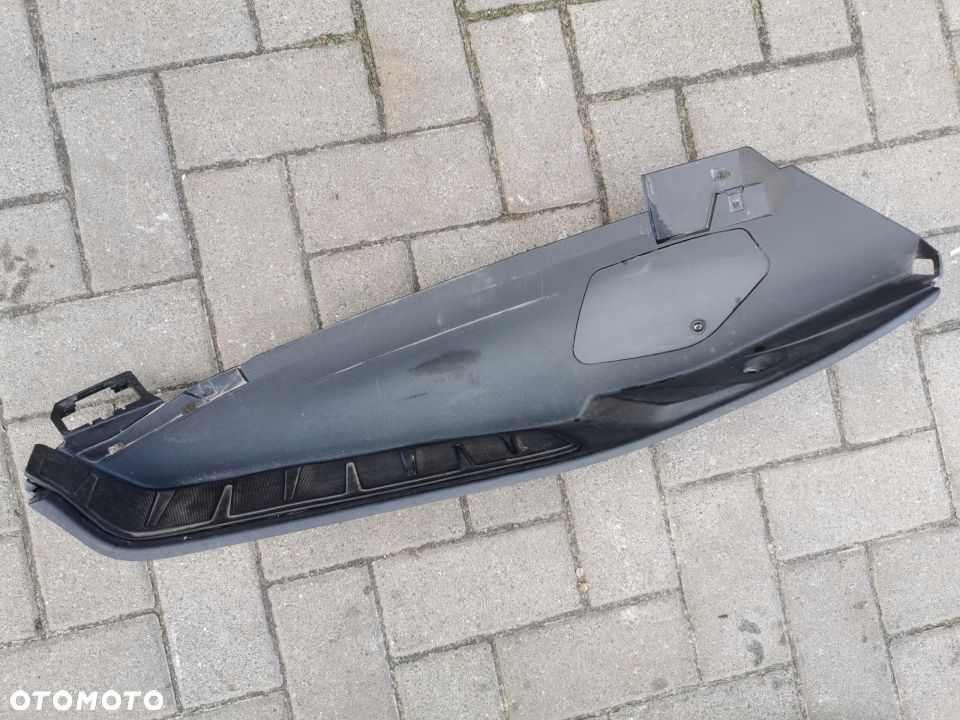 Podłoga L Piaggio MP3 350/500 14-18R - 1