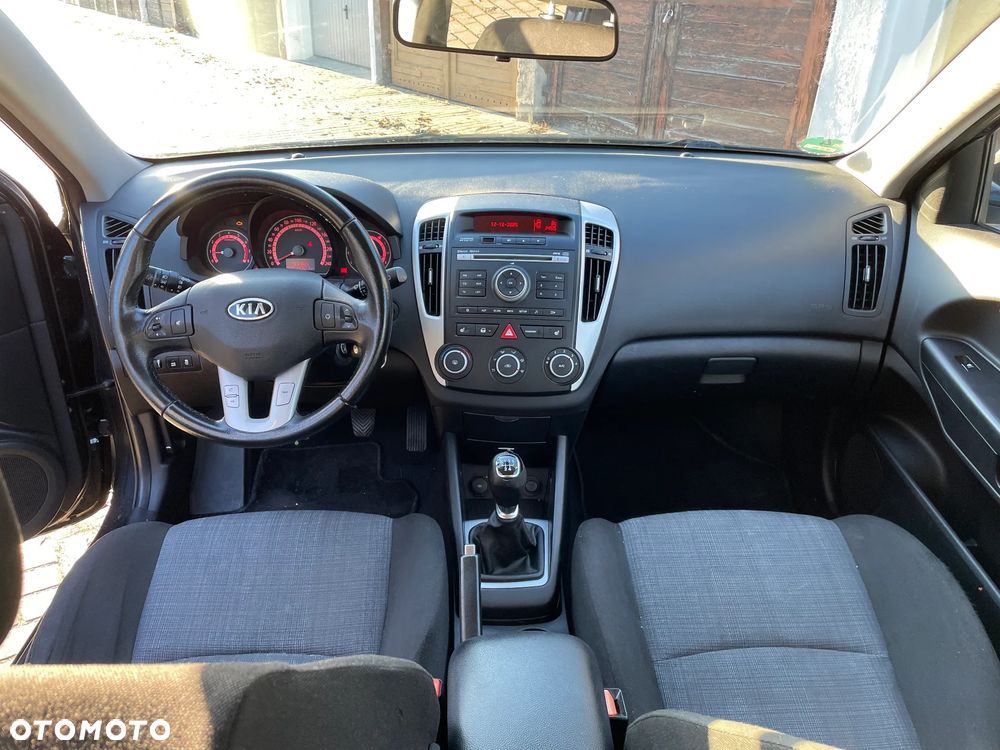 Kia Ceed 1.4 Comfort - 10