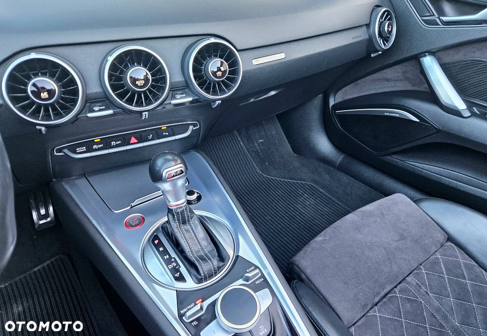 Audi TT S Roadster tronic - 19