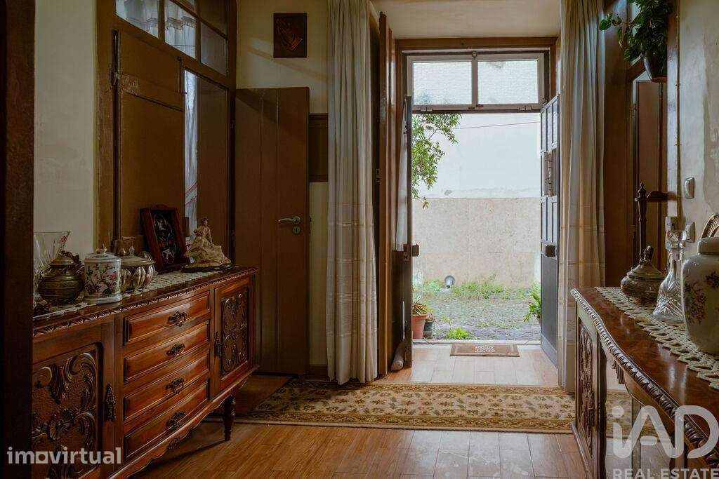 Apartamento T2 em Santa Maria Maior de 50 m2