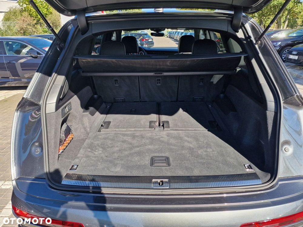 Audi Q7 - 15