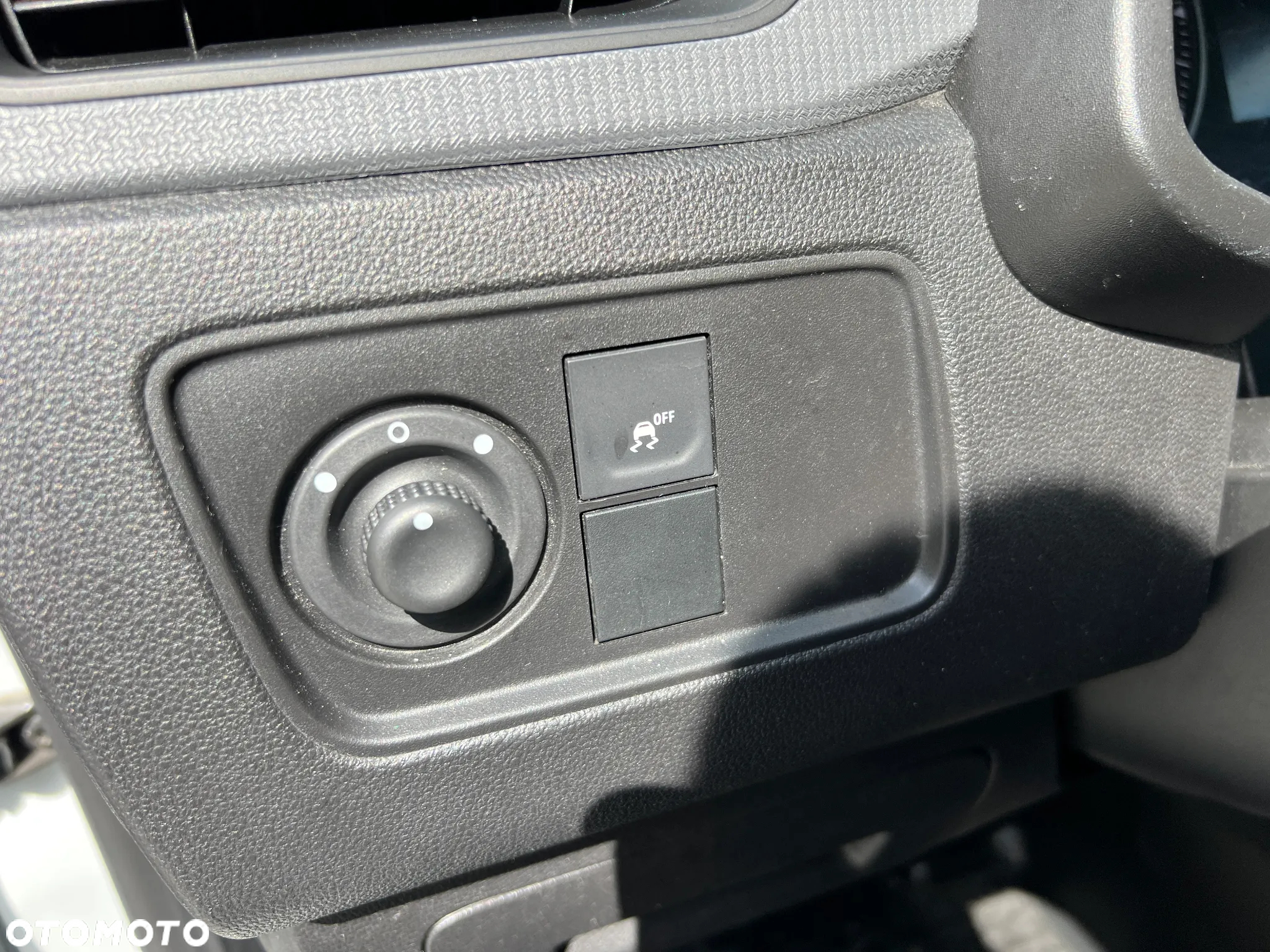 Renault Express 1.3 TCe Bogate wyposażenie FV23% - 29