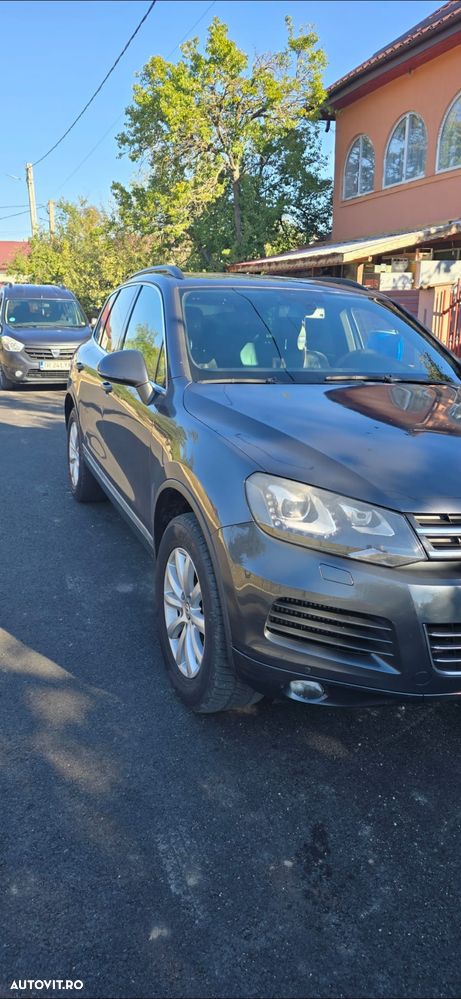 Volkswagen Touareg - 2