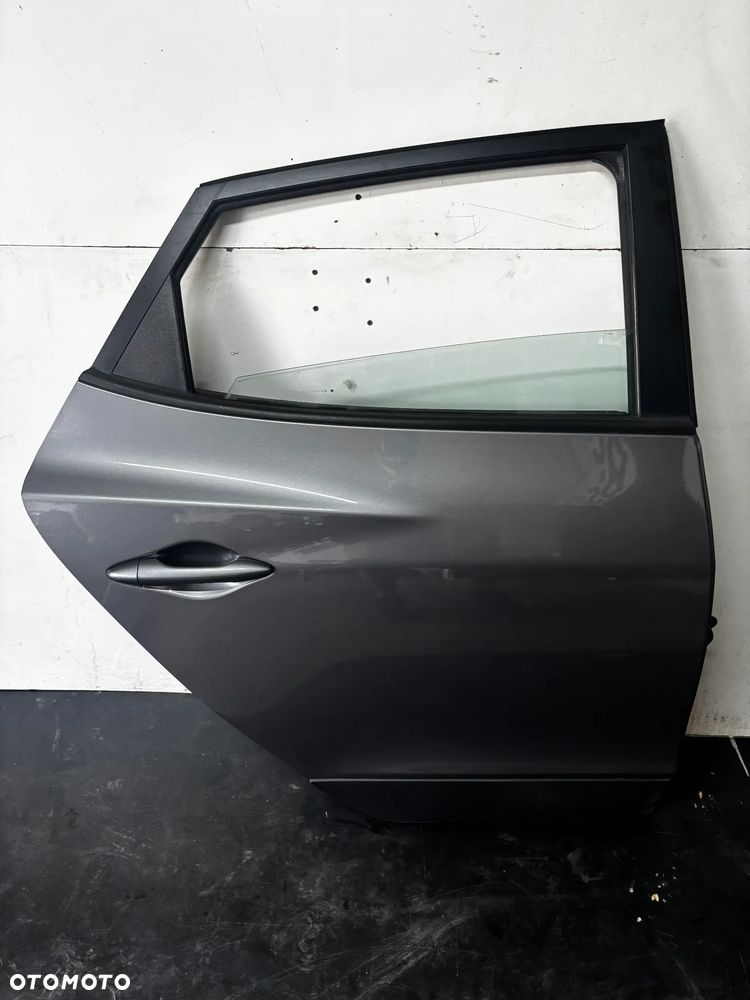 Drzwi prawe tylne kompletne Hyundai ix35 2014r. ZAR - 4