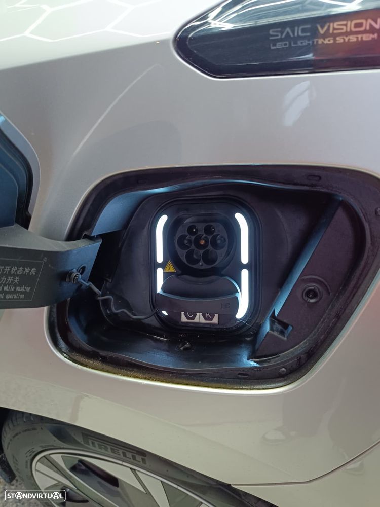 MG MG4 77 kWh Extended Range Luxury - 12