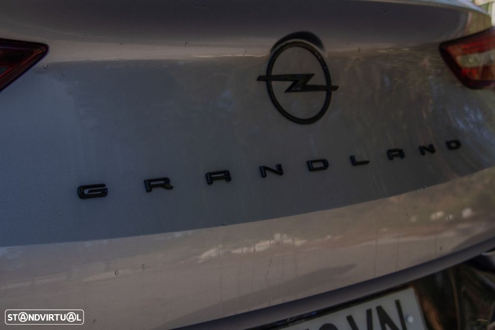 Opel Grandland 1.2 T GS Line - 11