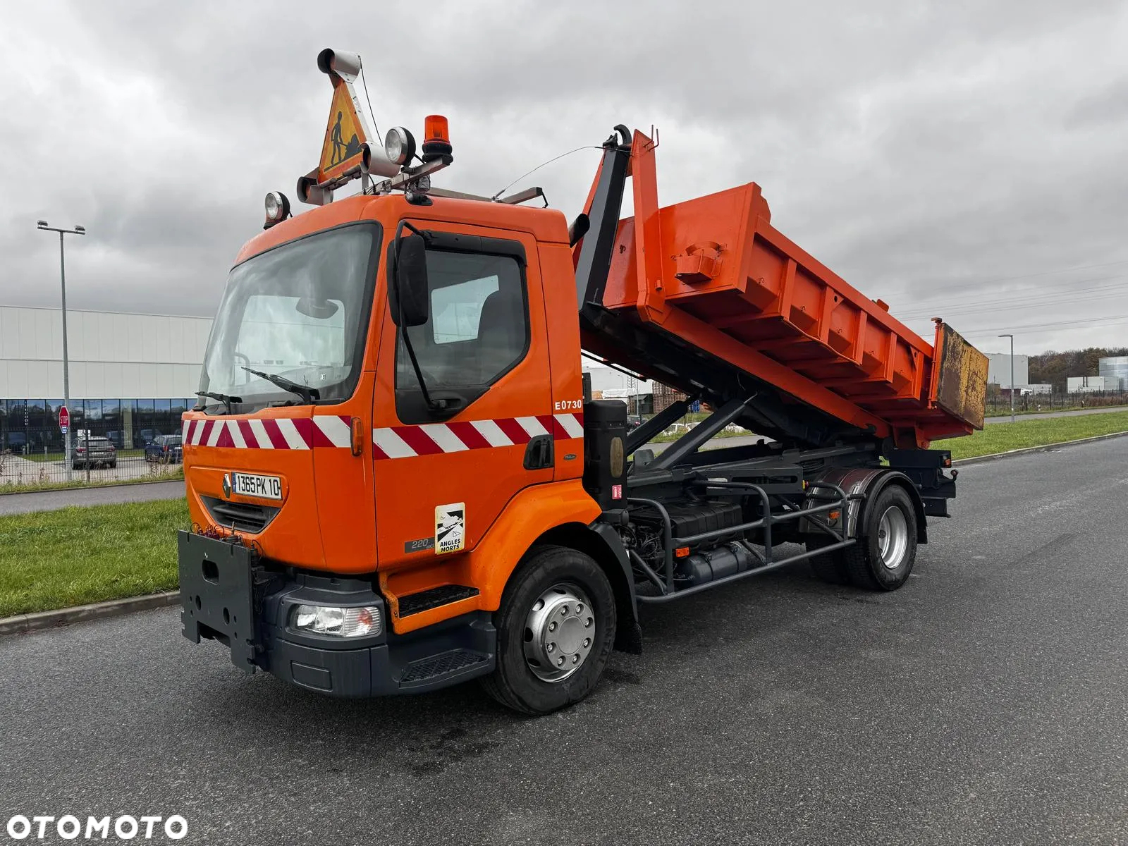 Renault Midlum 220DCi Hakowiec 2005 r. Wywrotka Solarka Specjalny Pług Kompletny Zestaw Do Odśnieżania - 2