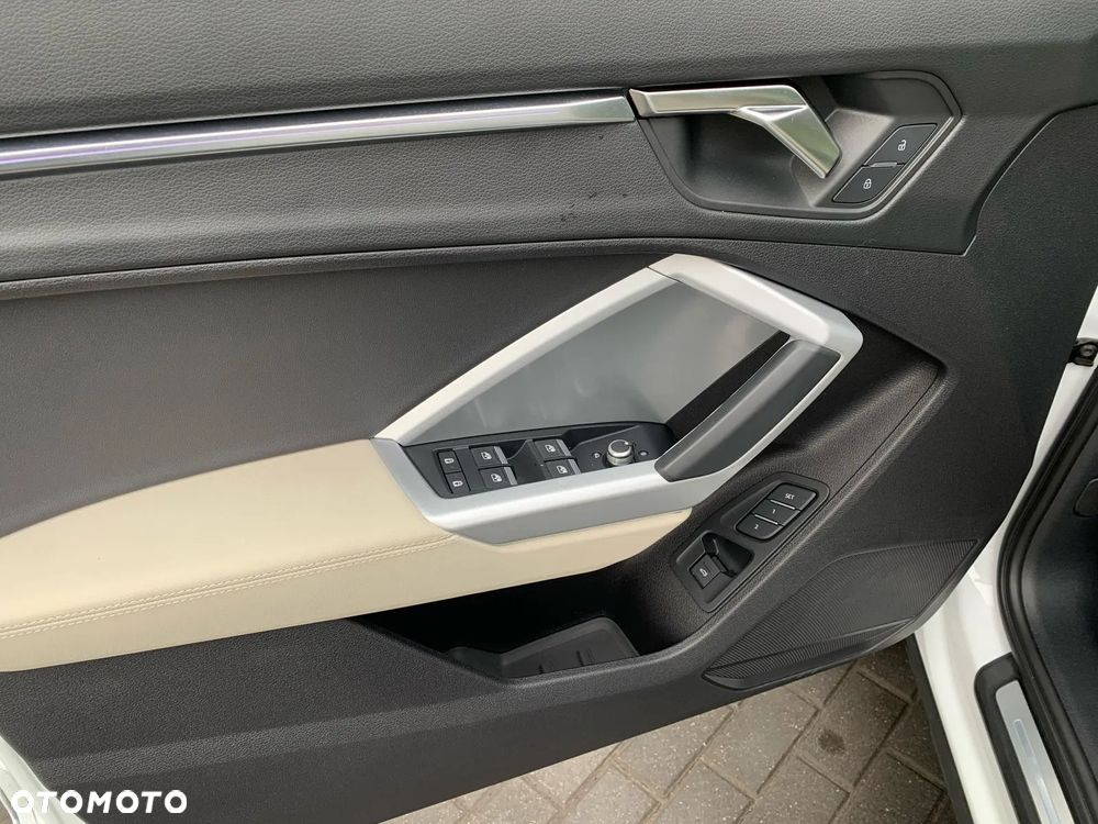 Audi Q3 40 TFSI quattro S tronic S line - 14