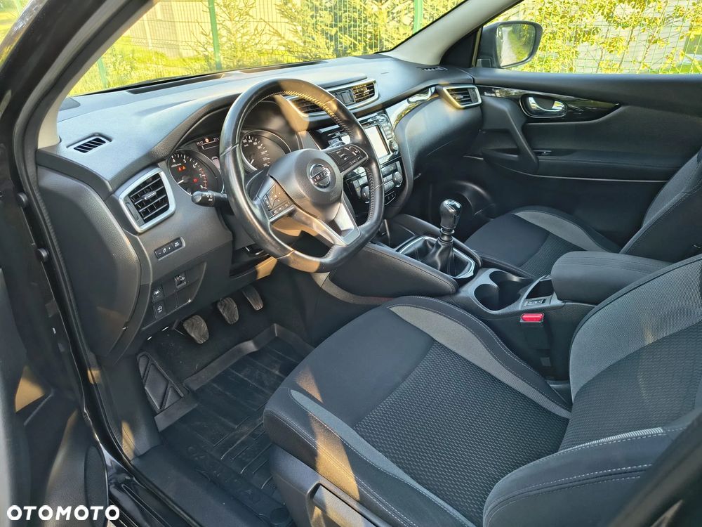 Nissan Qashqai 1.2 DIG-T N-Connecta EU6 - 13