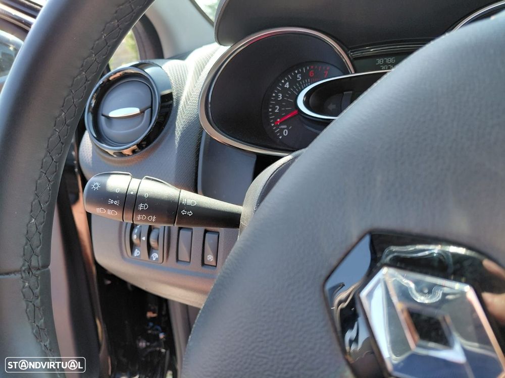 Renault Clio Sport Tourer 0.9 TCe Limited - 19