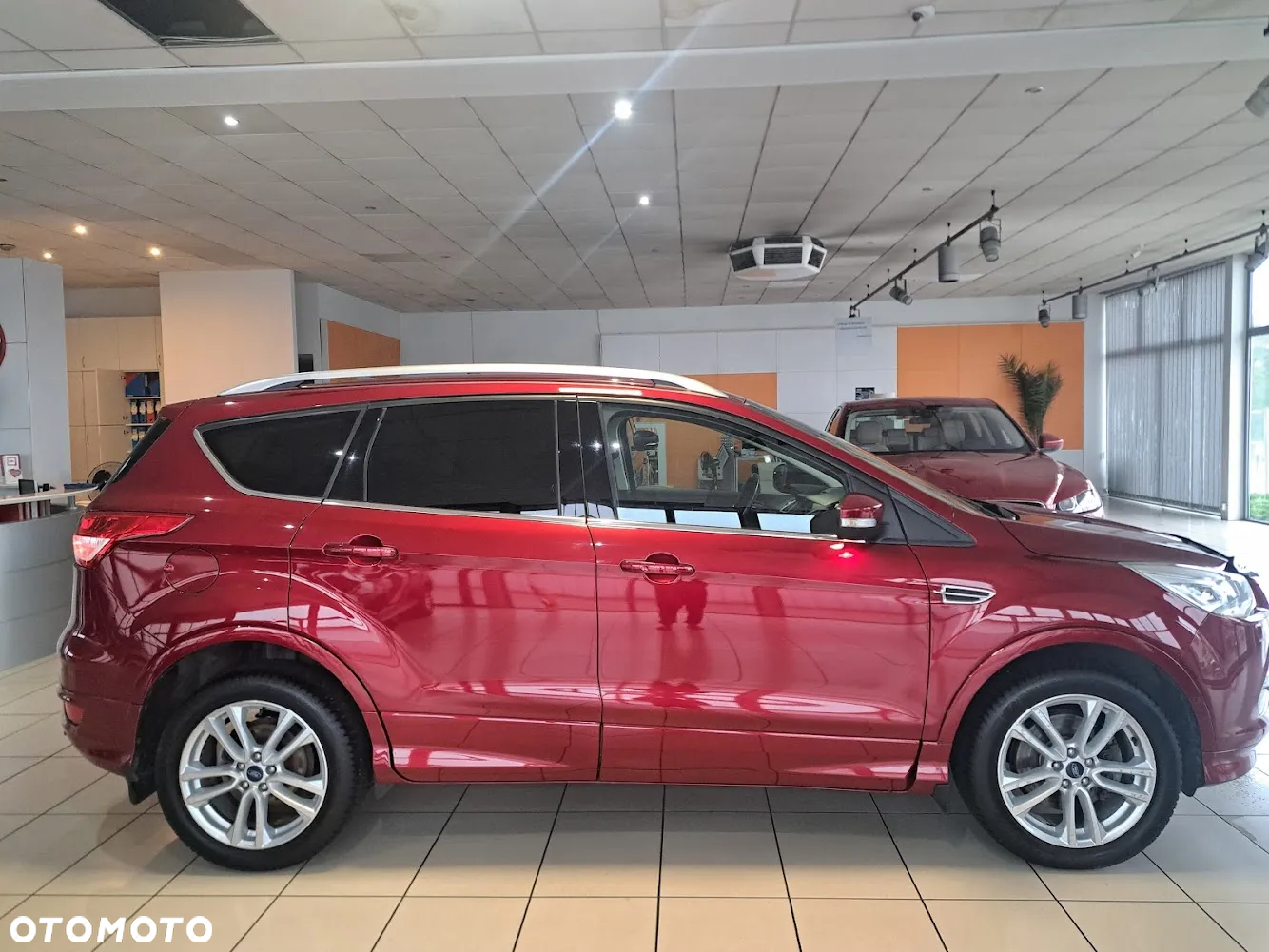 Ford Kuga 1.5 EcoBoost 4WD Titanium Plus - 6