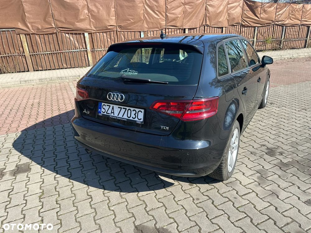 Audi A3 Sportback 1.6 TDI Attraction - 11