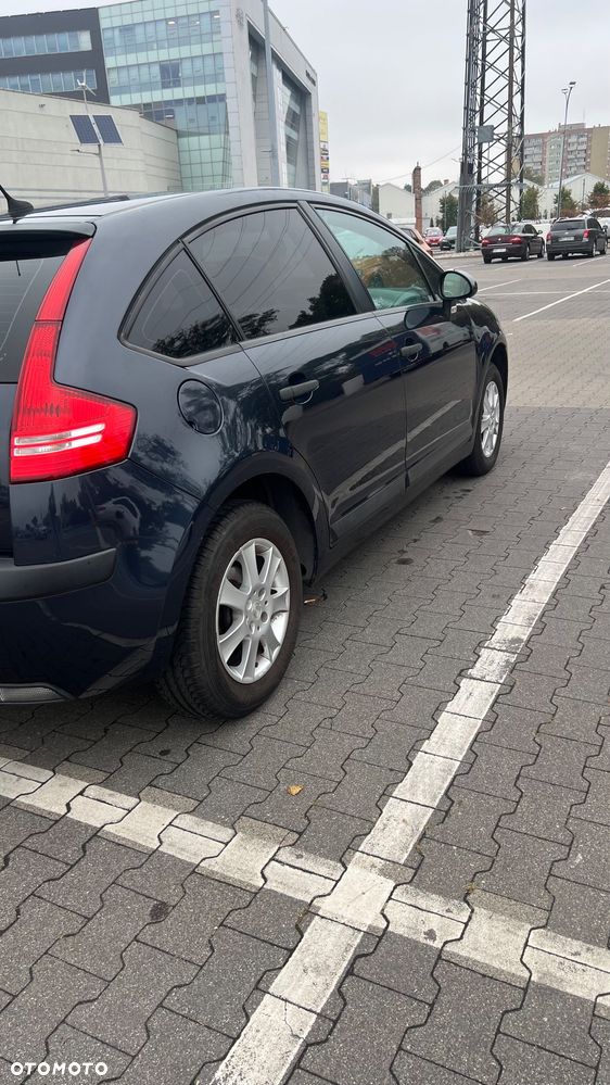 Citroën C4 1.4 16V Equilibre - 14