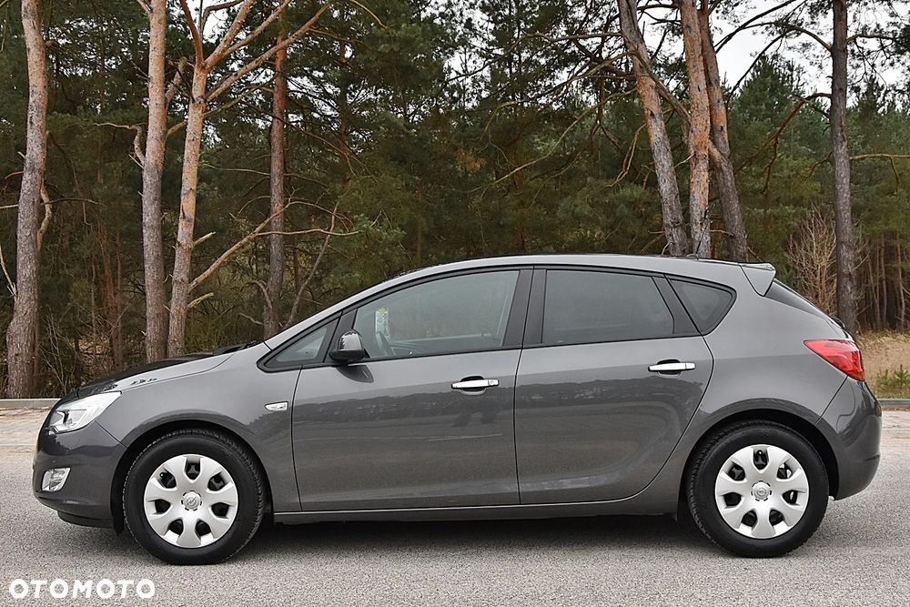 Opel Astra 1.6 Edition - 9