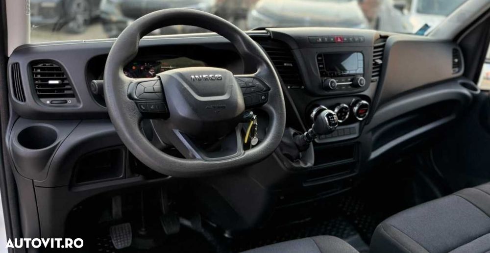 Iveco DAILY CU LIFT HIDRAULIC SI PUNTE DUBLA SPATE - 19