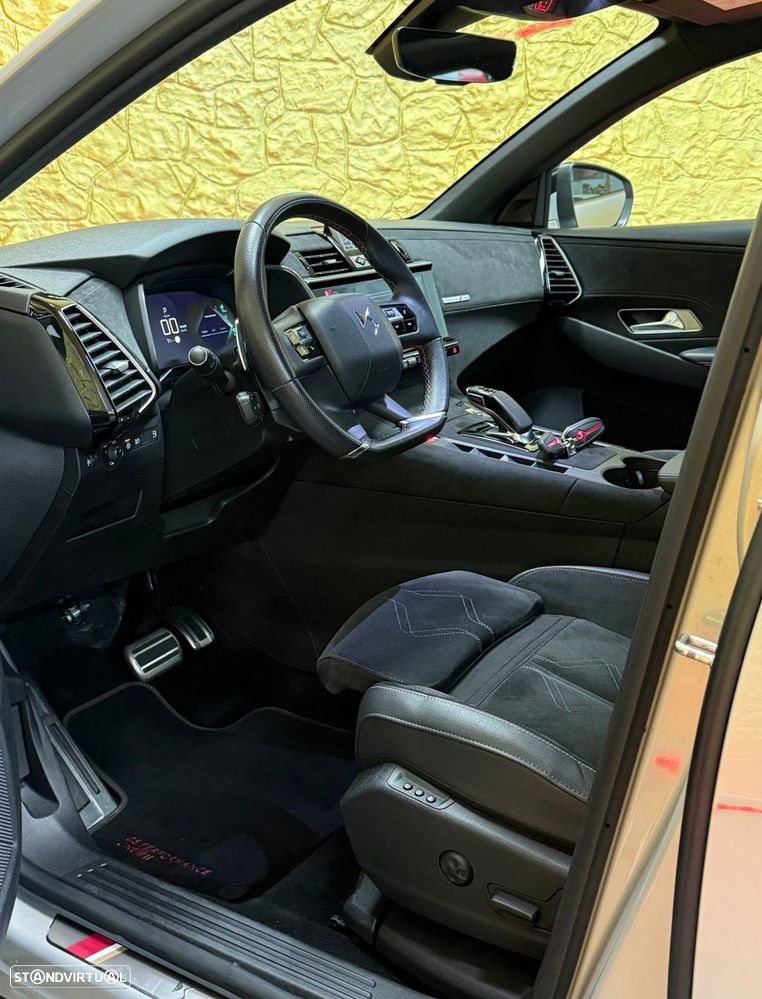 DS DS7 Crossback E-Tense Performance Line EAT8 - 7