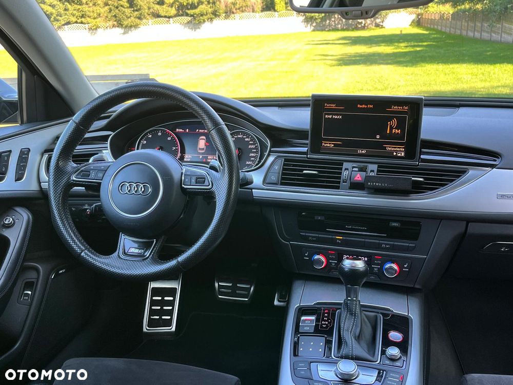 Audi RS6 Avant - 18