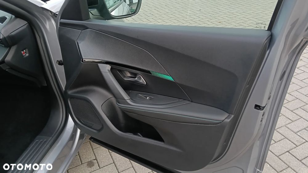 Peugeot 2008 1.5 BlueHDi Allure Pack S&S EAT8 - 21