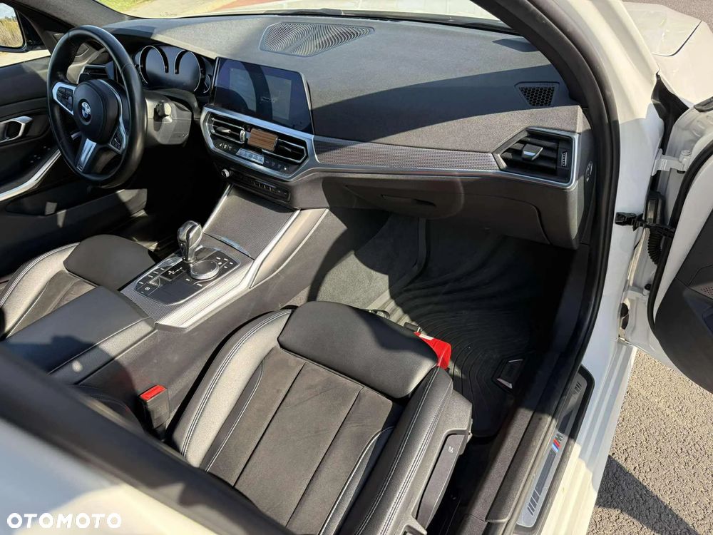 BMW Seria 3 320i M Sport Shadow sport - 23